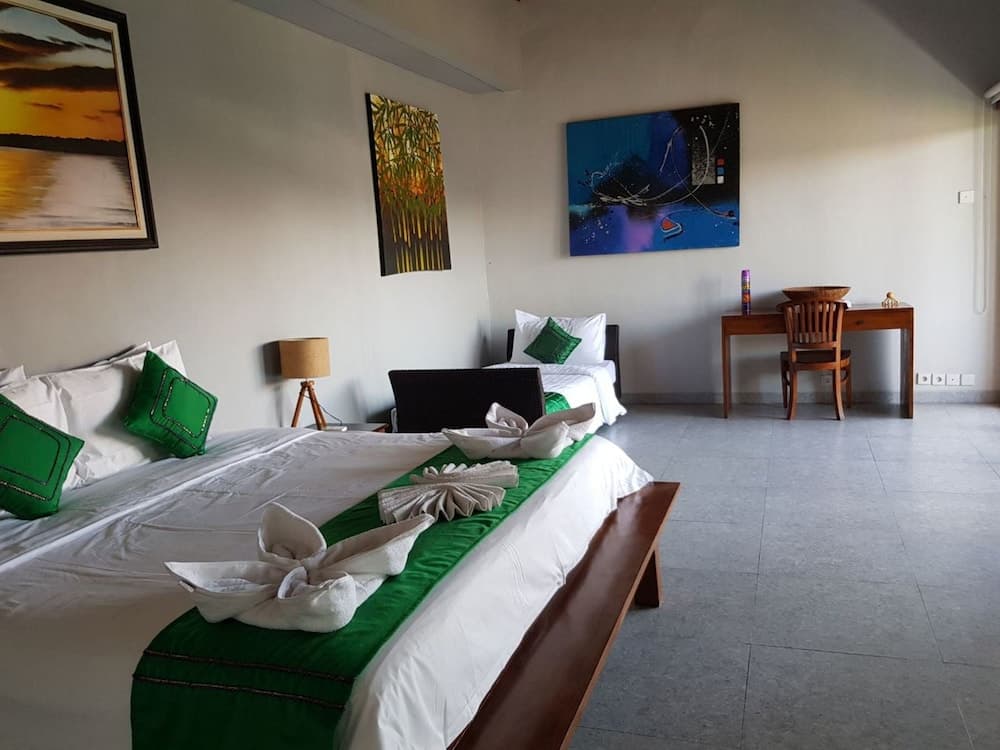 Sunshoot Villa Sandat