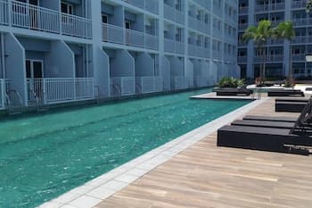 Breeze Residences Condo