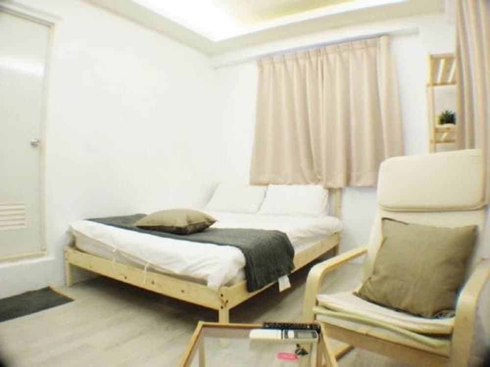 Travelers Little House 2