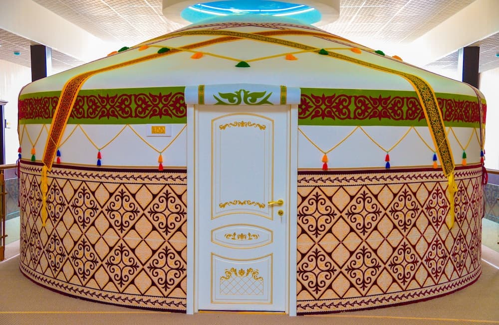 Mandarin Hotel & Fitness Center