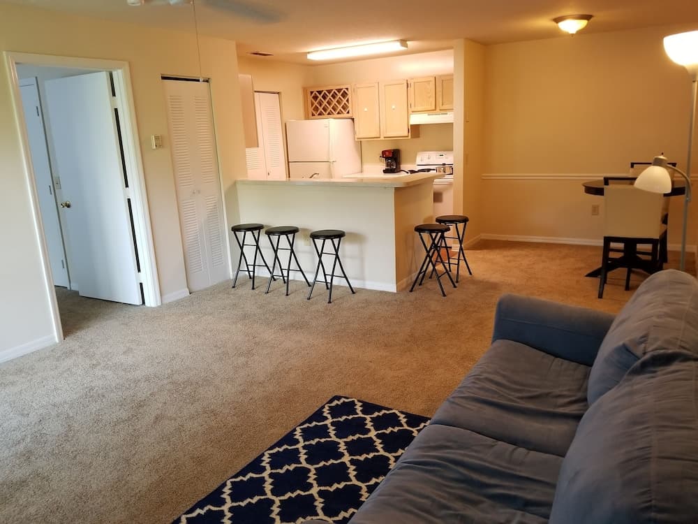 Condo near IMG Academy & Beaches