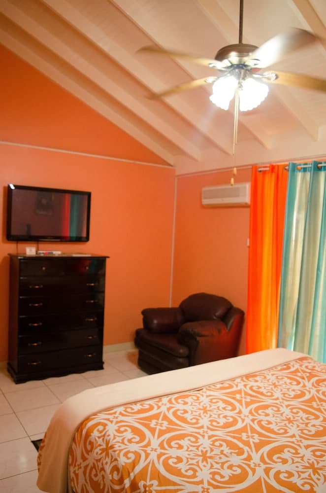 Colors Hideaway Estate