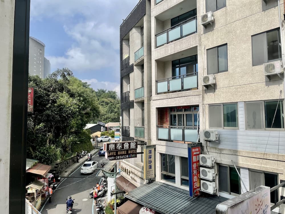 Ming Hu B&B (No elevator)