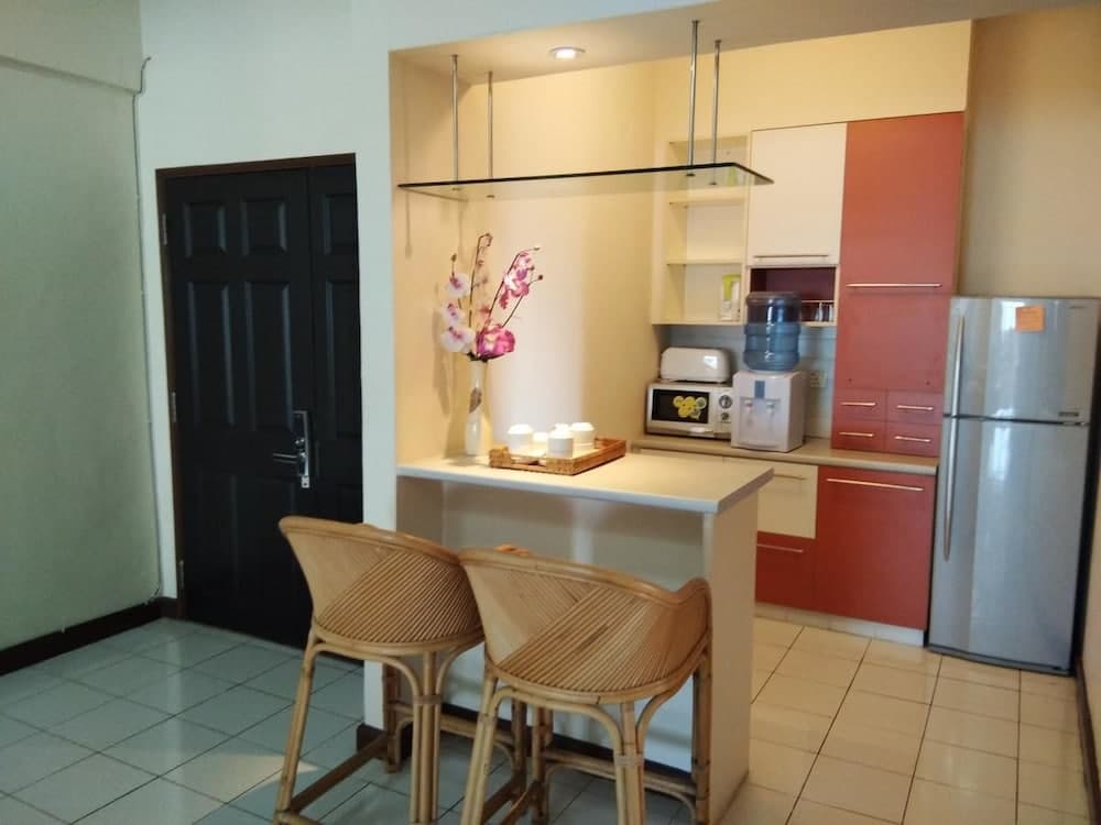 Likas Deluxe 3 Bedroom Apartment