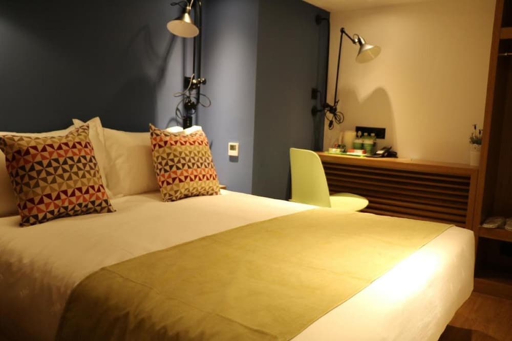 Campanile Shanghai Jing An Hotel