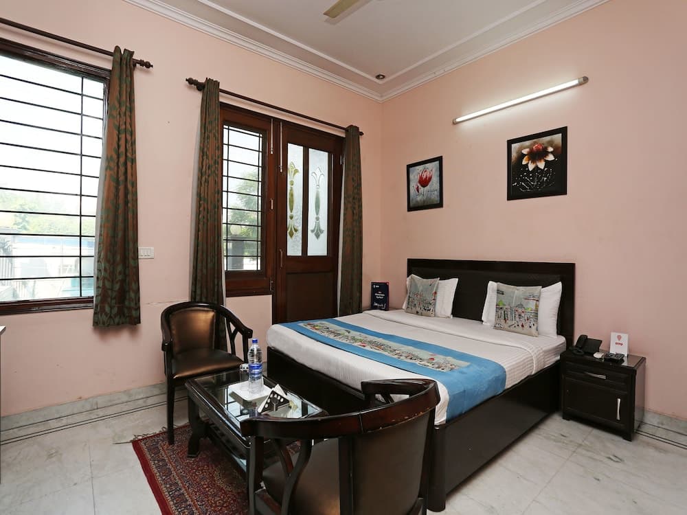 OYO 306 Hotel Staayy Inn