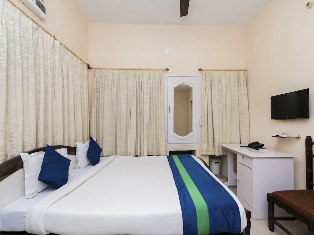 OYO 8998 Hotel Aayash