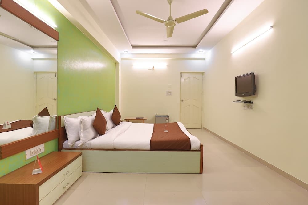 OYO 2178 Vibrant Residency