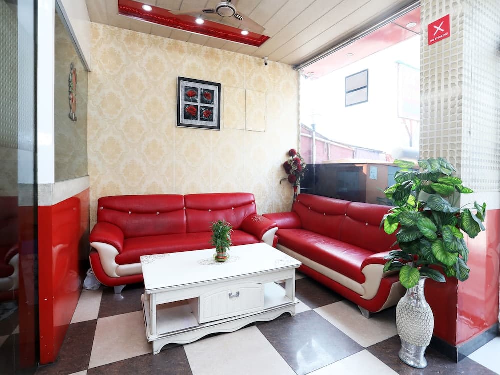 OYO 2629 Hotel Royal Odyssey