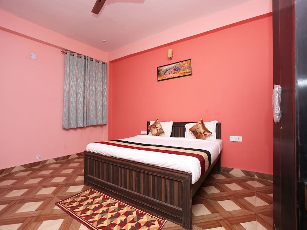 OYO 12220 Krishnavi INN