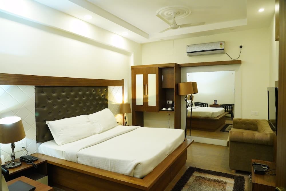 Hotel Mohan Continental