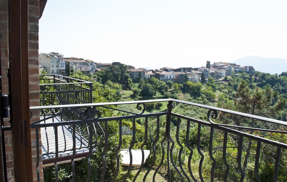 La Fontana Dei Monaci di Stefania Astore