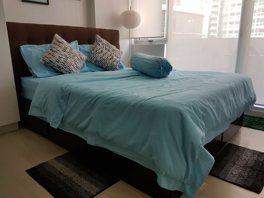 Azure Urban Resort and Residences