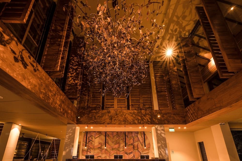 DoubleTree by Hilton Weerawila Rajawarna Resort