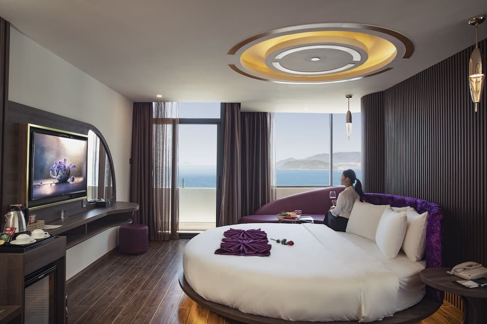 V Hotel Nha Trang