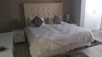 The Parkview Hotel - Room 711 - Adults Only