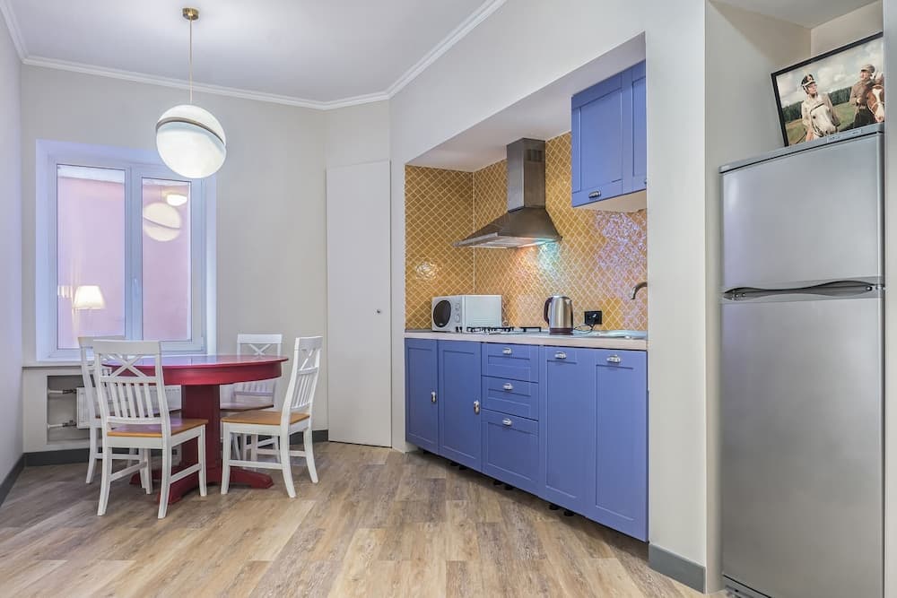 Friends apartment on Stremyannaya