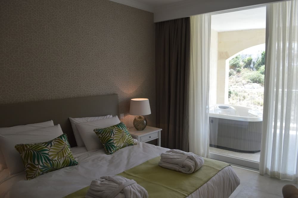 Cesca Boutique Hotel