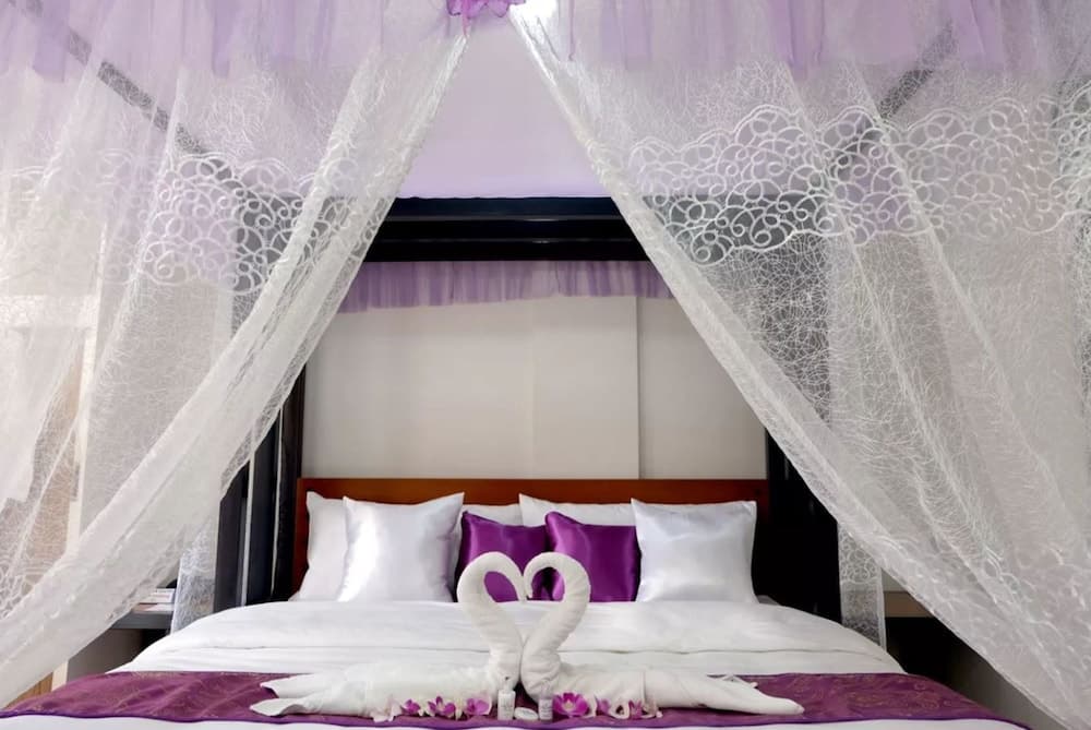 The Tavern Villas at Orchid Gardens