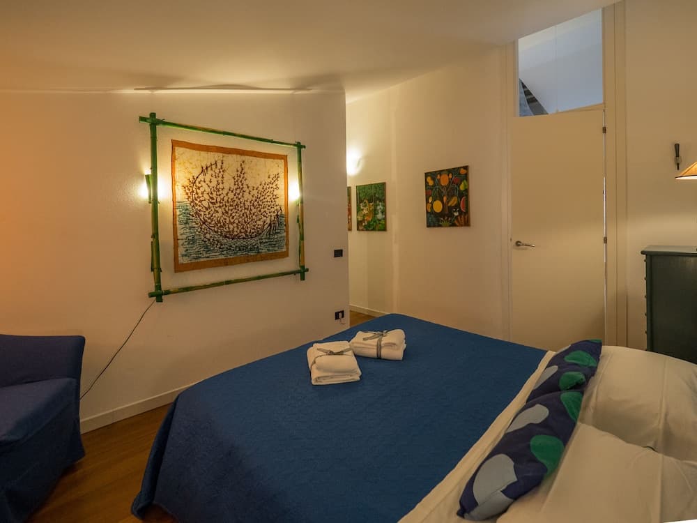 Lassù Apartment With Terrace