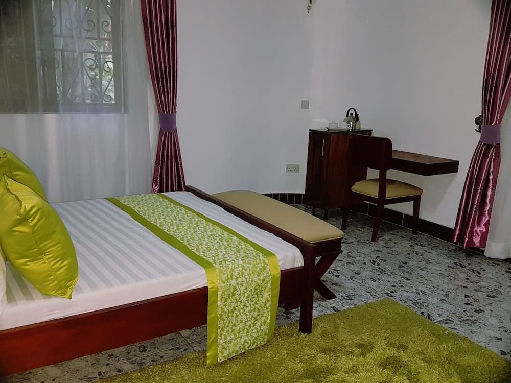 Sheevy's Bed N Breakfast