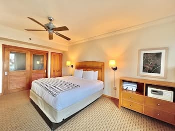 Condado Lagoon Villas at Paseo Caribe