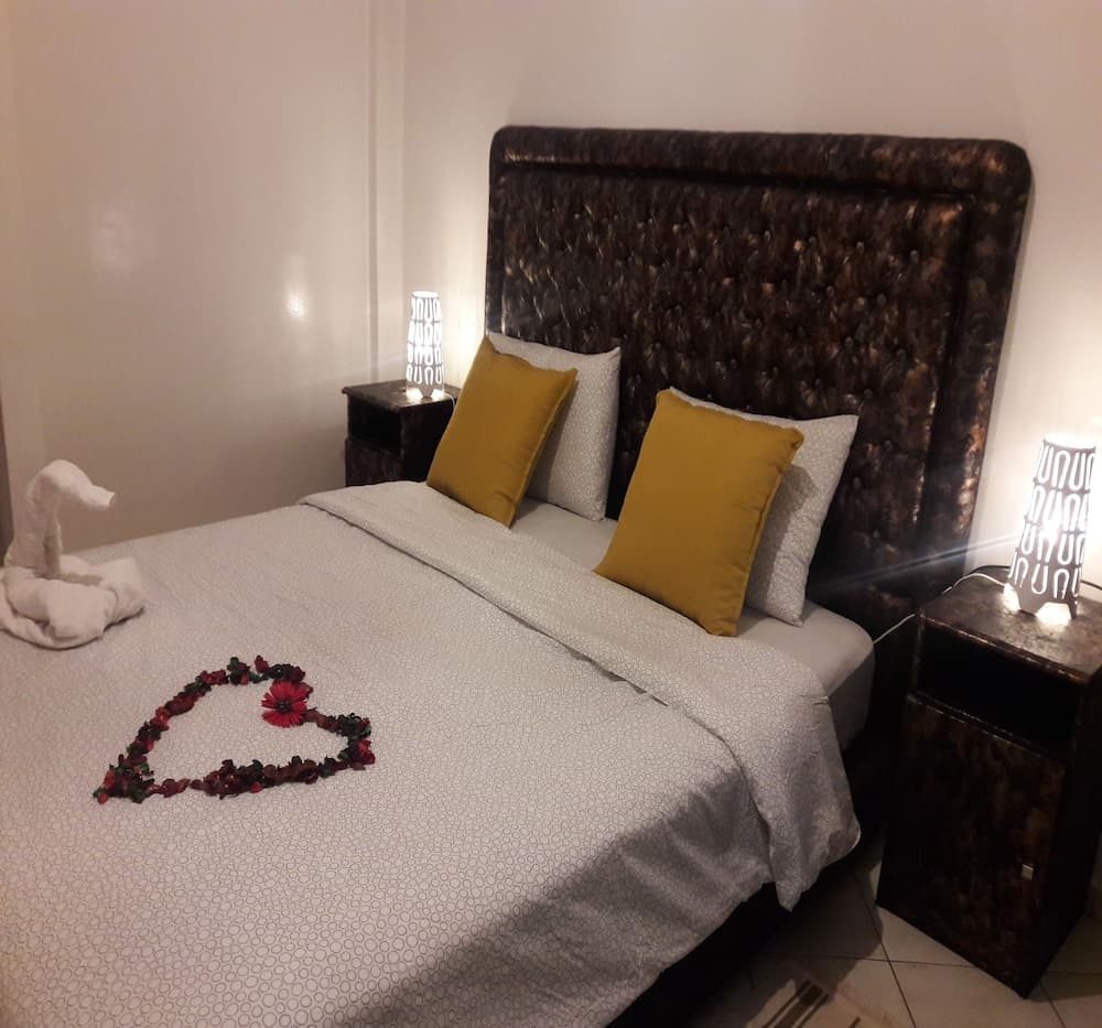 The Seven Apartments