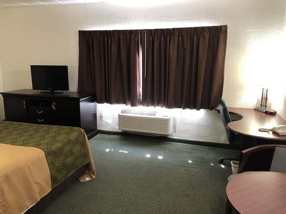Posh Inn & Suites