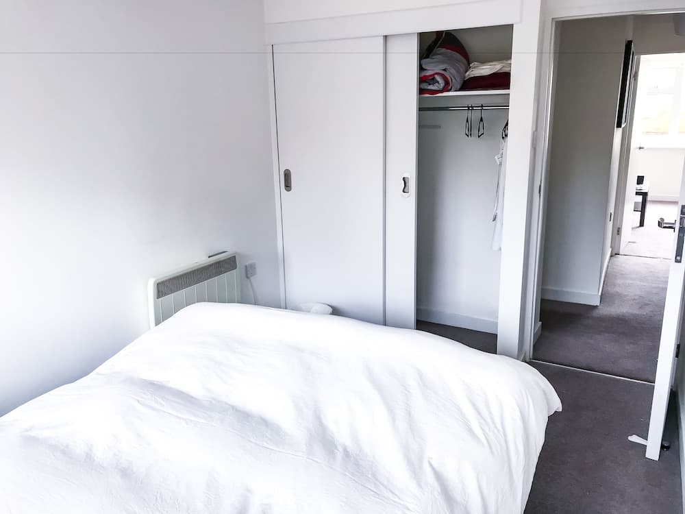 Entire 2 Bedroom Flat Next to Kings College