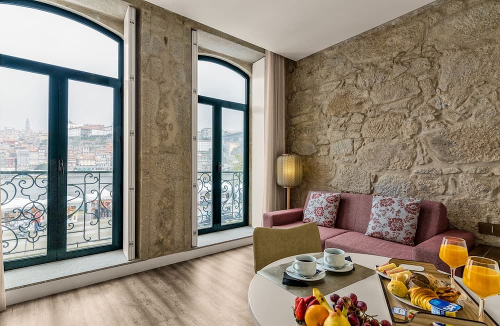 296 Heritage Apartments