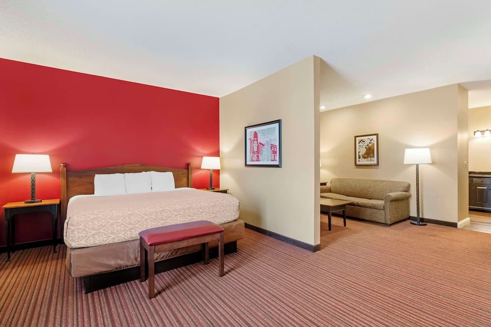 Best Western Plus Dutch Haus Inn and Suites