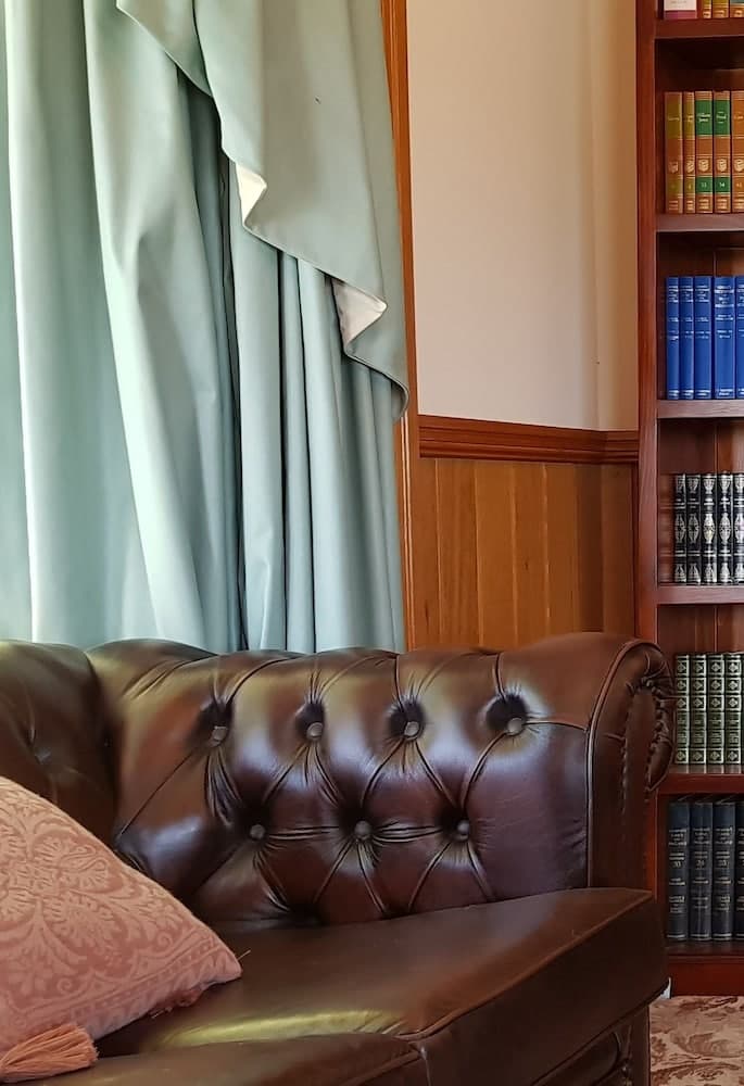 Impressive Hobby Farm Close in Bungaree