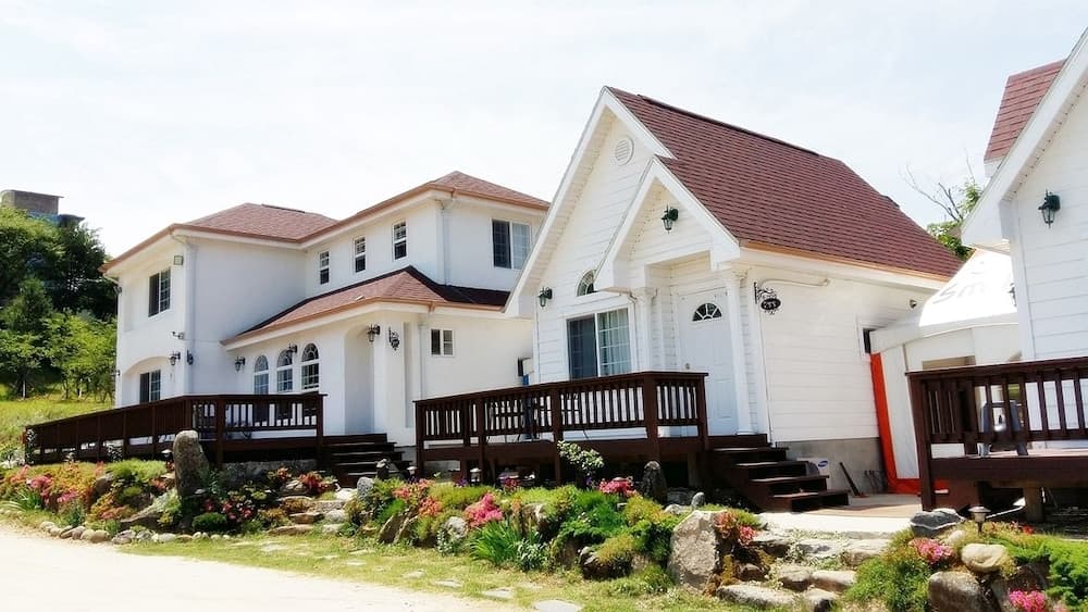 Hapcheonho View Smile Pension