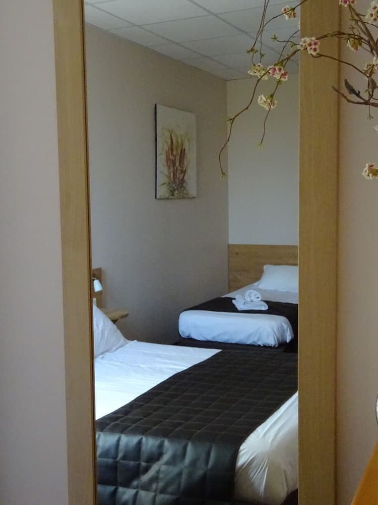 Hôtel Restaurant Le Castel Fleuri