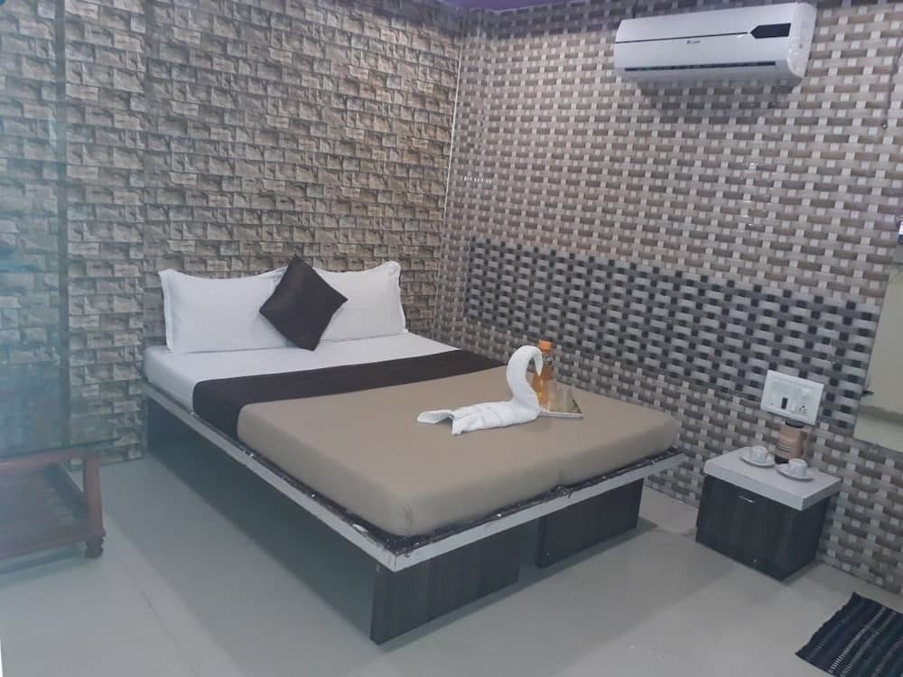 Hotel Relax Residency