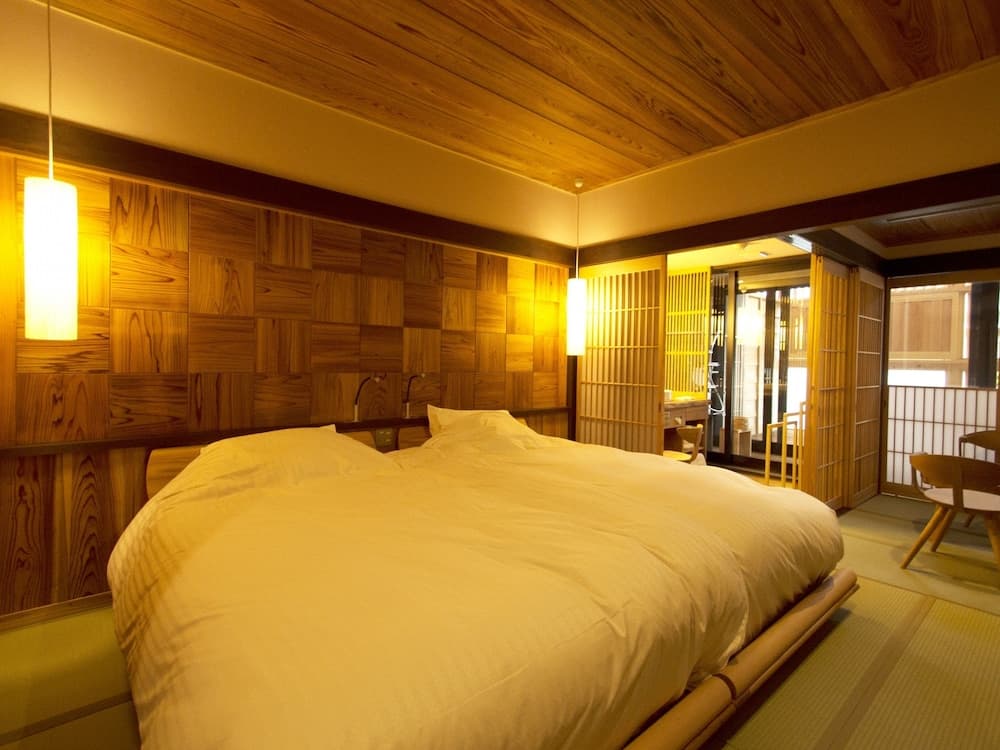 Gora Hanaougi Madoka No Mori