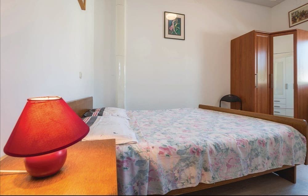 Apartments Biserka 1495