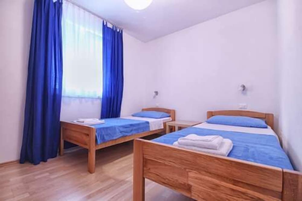 Apartments Dragica 927