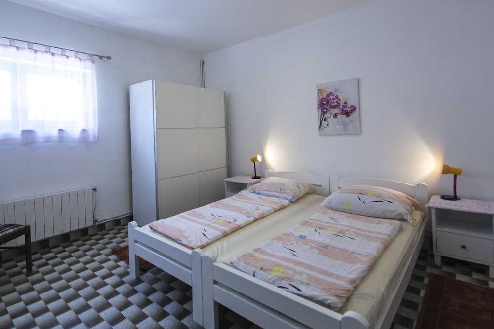 Apartments Bubamara 1398