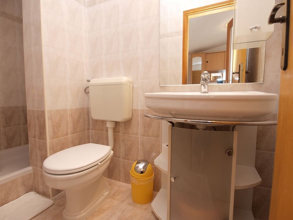 Apartments Lean 1048