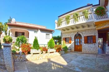 Apartments Lillian 811