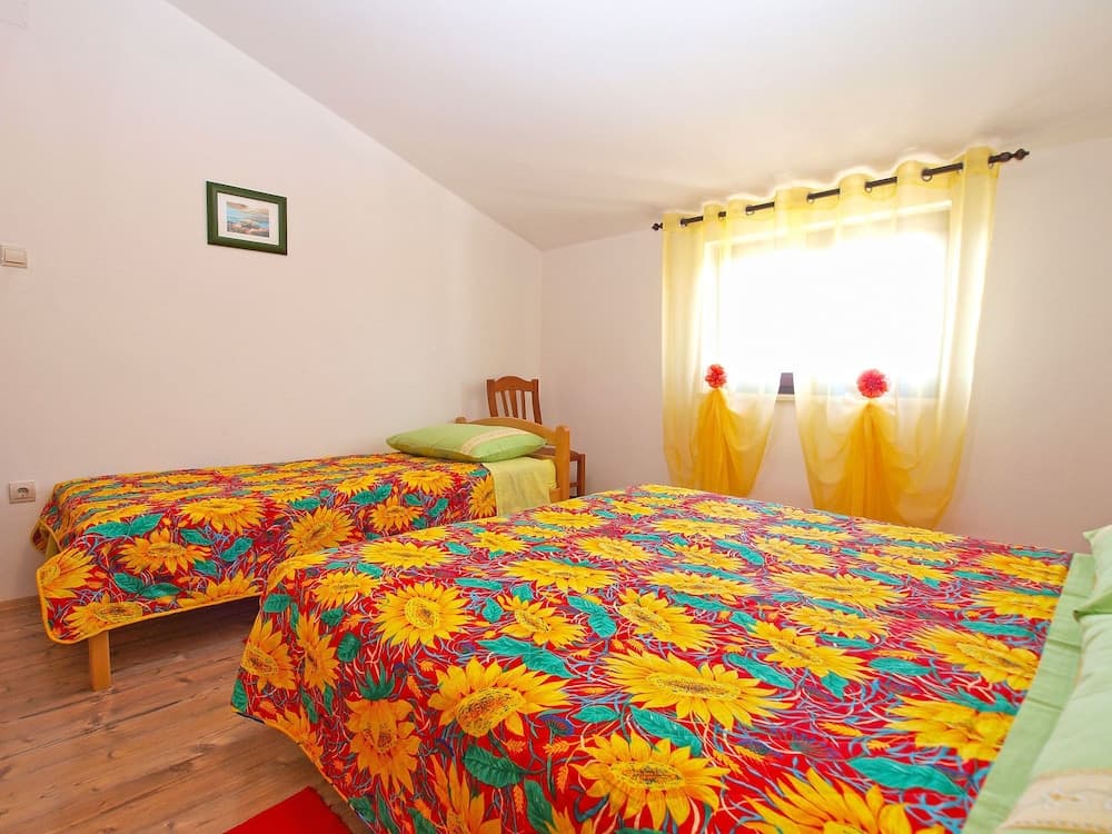 Apartments Blazenka 1270