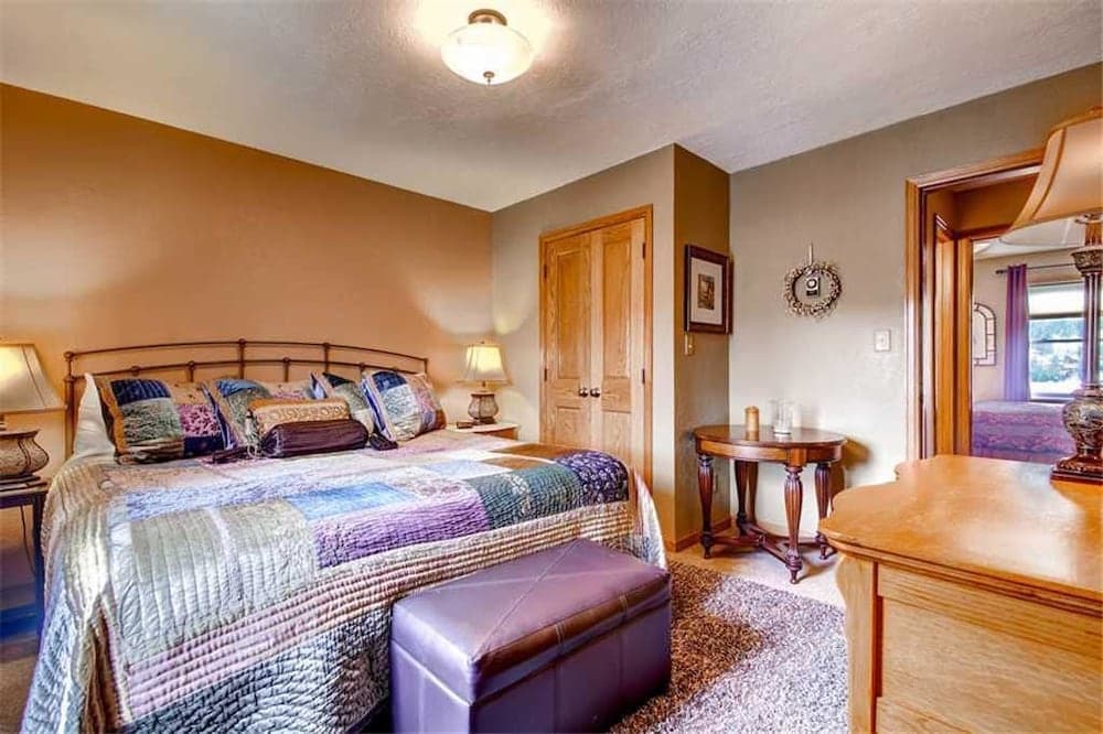 Wellington #3 (Townhome with Private Hot Tub)