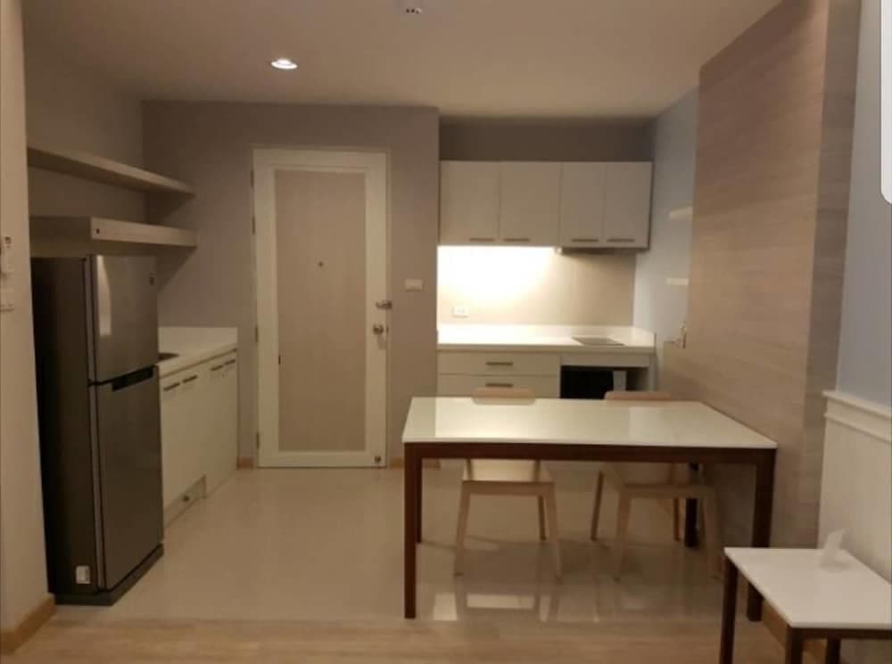 The Sea Condominium A22