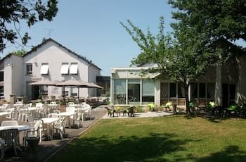 CRJS et Auberge de Jeunesse - Hostel