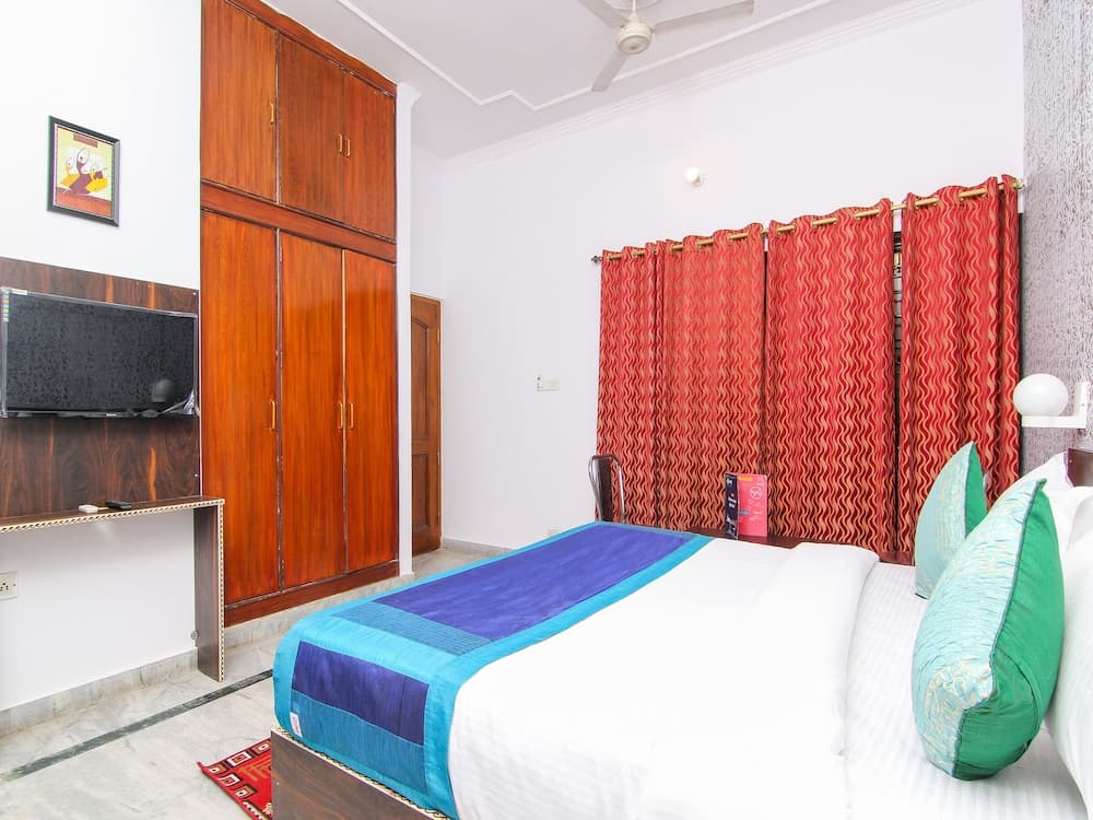 OYO 12857 D Moon Star