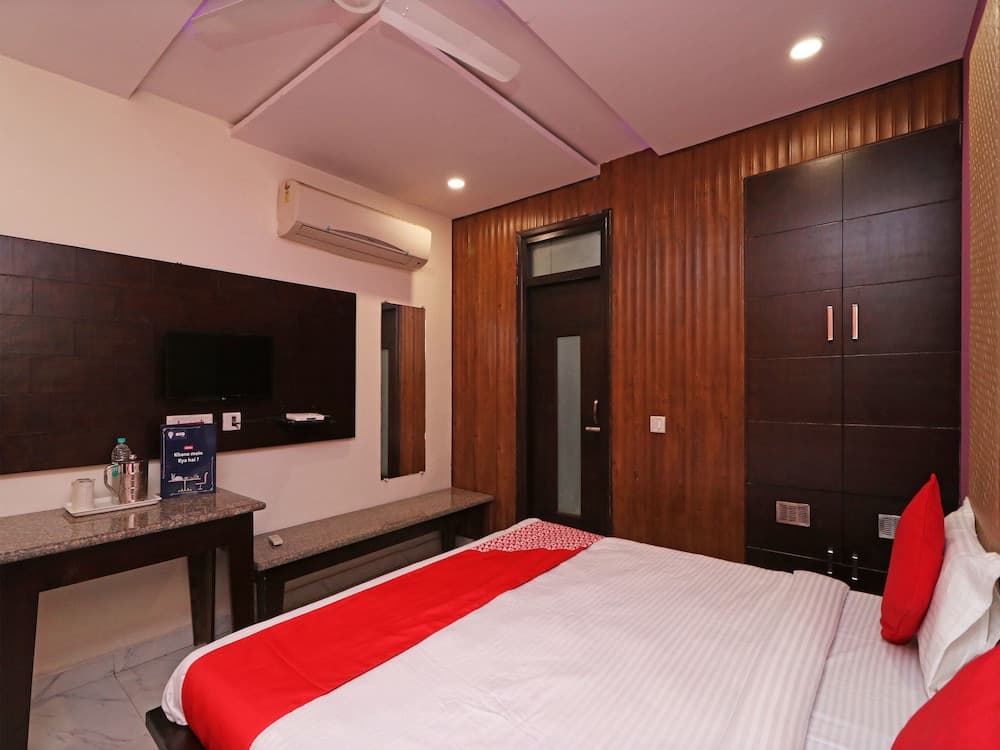 OYO 11426 Hotel Jyoti Residency