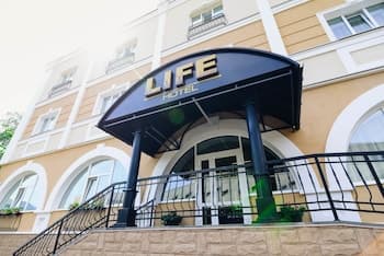 Hotel LIFE