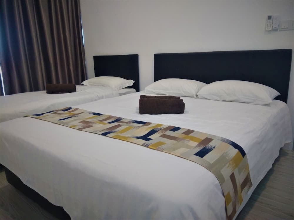 Sunset Sea View Vacation Condos & Infinity Pool