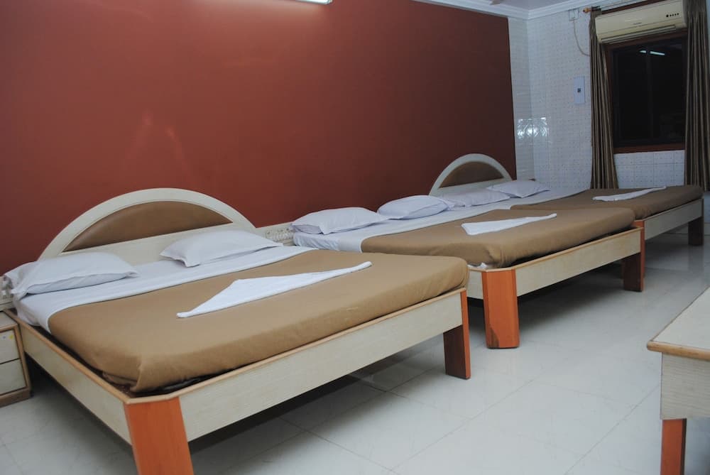 Hotel Pancharatna Paradise